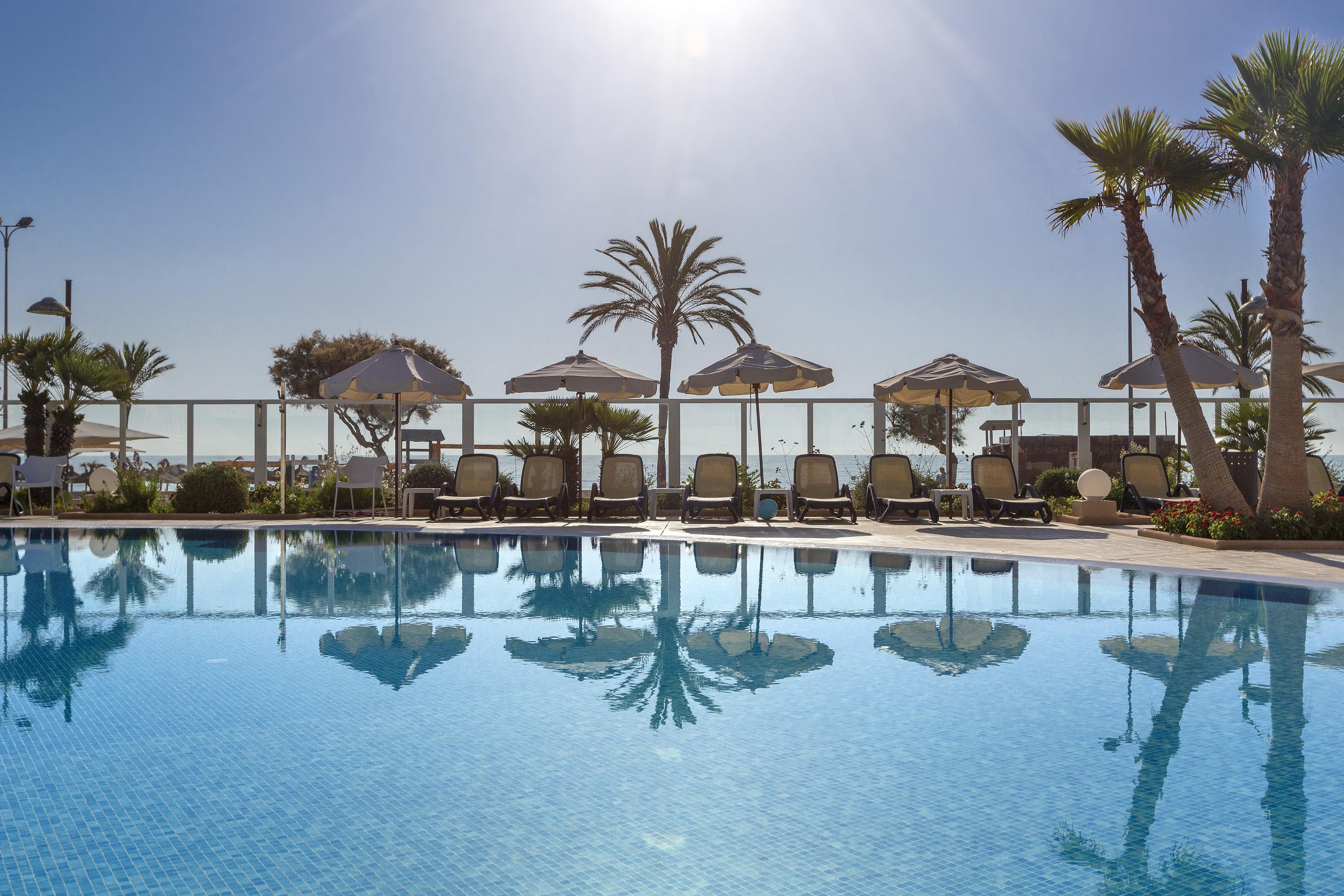 Hipotels Mercedes Aparthotel Cala Millor  Exterior foto